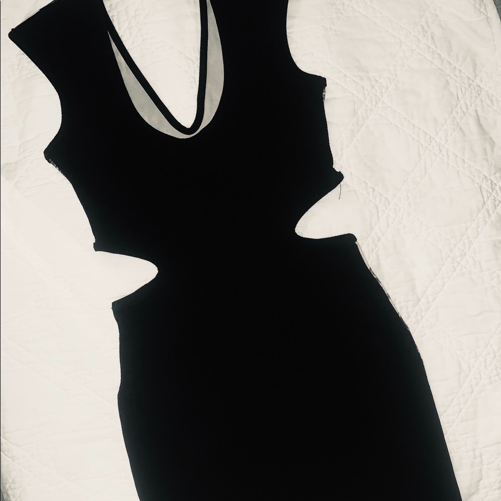 Dress - Picture 3 of 3